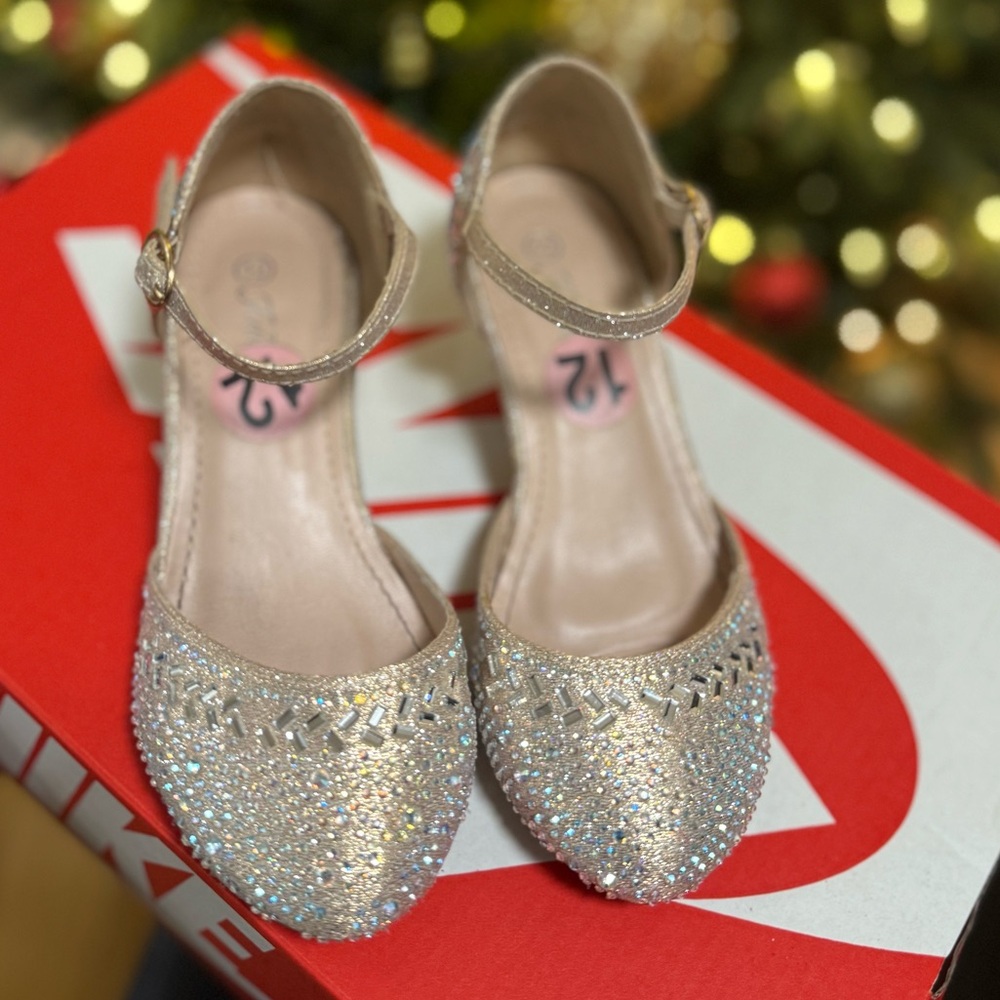 Sparkly Dress Shoes - Gold